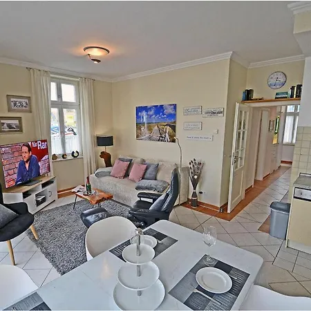 Rosa 2 Comfortable * Glowe